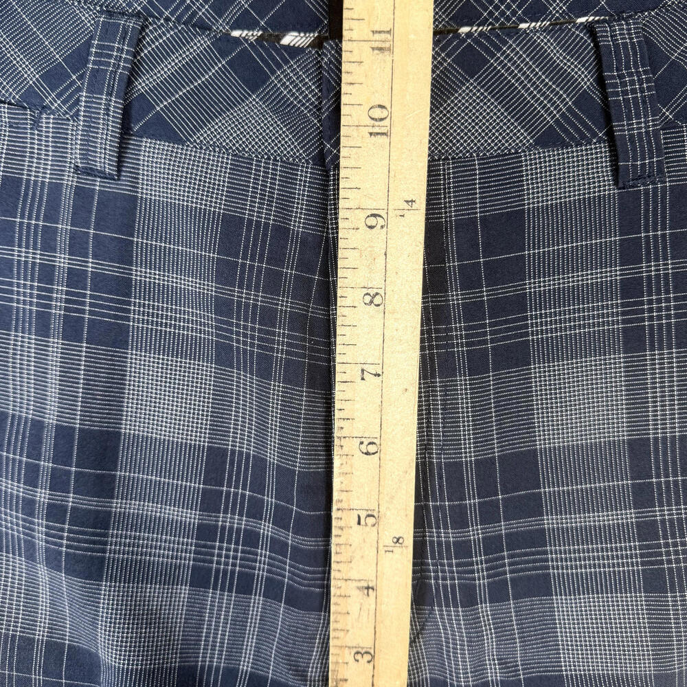 Travis Mathew Men's Size 34 Blue Bermuda Style Shorts 10.5" Inseam - Picture 4 of 7